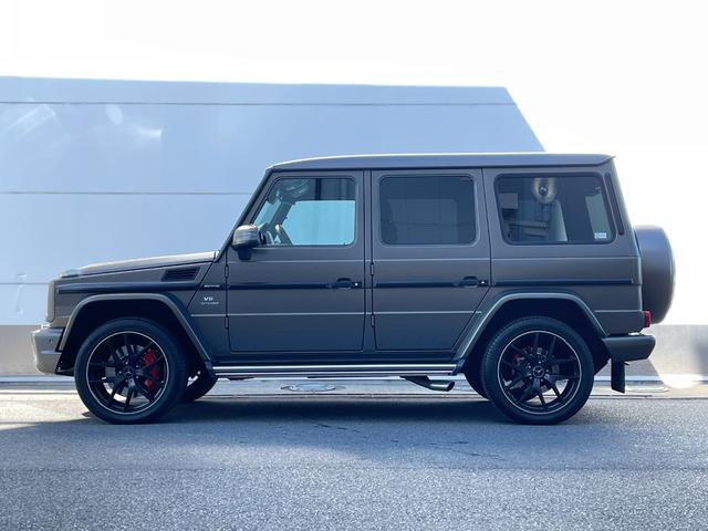 Ｇ６３　エクスクルーシブエディション　限定６３台　デジーノサンド内装　マットブラックペイント２１インチＡＭＧ５ツインスポークＡＷ　ＳＲ　ツートン本革巻ステアリング　ステンレスアンダーライドガード　シートヒータ－　メモリー付パワーシート(5枚目)