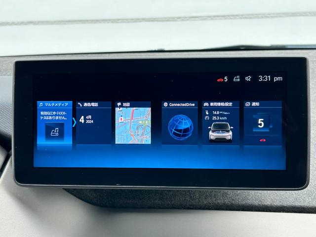 ｉ３ アトリエ　レンジ・エクステンダー装備車　クルーズコントロール　本革ステアリング　車間距離制御システム　衝突軽減装置　バックカメラ　シートヒーター　モードセレクト　ＰＤＣ自動制御　パーキングエアコン起動　インテリジェントセーフティ　１７ＡＷ（29枚目）