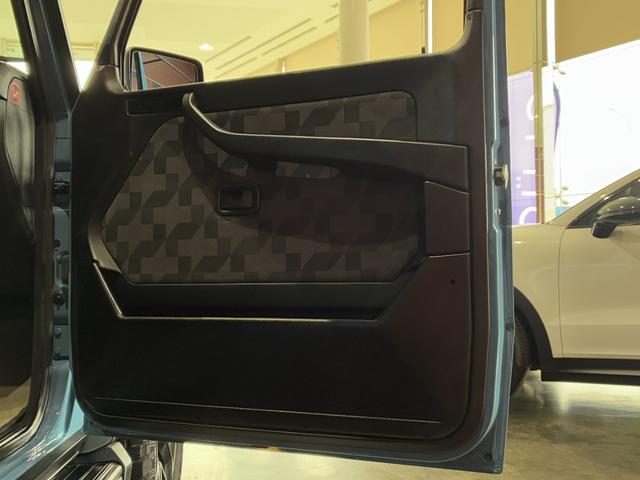 Ｇクラス Ｇ３２０　チャイナブルー　ワイドフェンダー　２０インチＡＷ（マットブラック塗装）　パナメリカーナグリル　デジタルインナーミラー（30枚目）