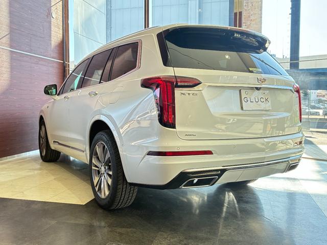 キャデラックＸＴ６ プラチナム　新車保証継承　パノラマサンルーフ　ＣａｒＰｌａｙ　シートヒーター／ベンチレーション　ベージュ内装　ＨＵＤ　パワーバックドア（7枚目）