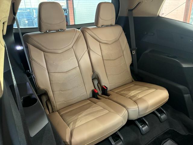 キャデラックＸＴ６ プラチナム　新車保証継承　パノラマサンルーフ　ＣａｒＰｌａｙ　シートヒーター／ベンチレーション　ベージュ内装　ＨＵＤ　パワーバックドア（20枚目）