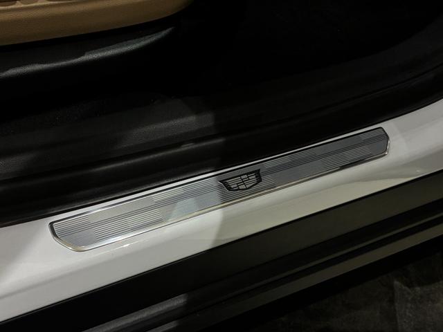 キャデラックＸＴ６ プラチナム　新車保証継承　パノラマサンルーフ　ＣａｒＰｌａｙ　シートヒーター／ベンチレーション　ベージュ内装　ＨＵＤ　パワーバックドア（49枚目）