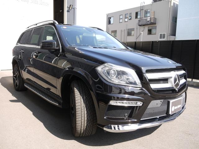 ＧＬ５５０　４マチック　ＡＭＧエクスクルーシブパック　ＡＭＧ２１インチＡＷ　レーダーセーフティＰＫＧ　パノラミックスライディングルーフ　黒革シート　ウッドコンビハンドル　シートヒーター　ステンレス製ランニングボード　純正ＨＤＤナビ(6枚目)