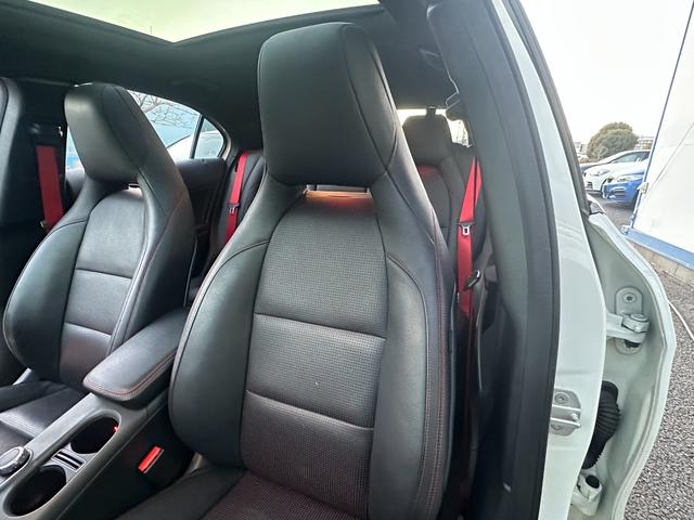 Ａクラス Ａ４５　４マチック　１年距離無制限保証／パノラマＳＲ／１８インチＡＷ／黒本革／レーダーセーフティー／シートヒーター／パドルシフト／パナメリカーナグリル／Ｂｌｕｅｔｏｏｔｈ／バックカメラ／ディストロニック／レッドキャリパー（44枚目）