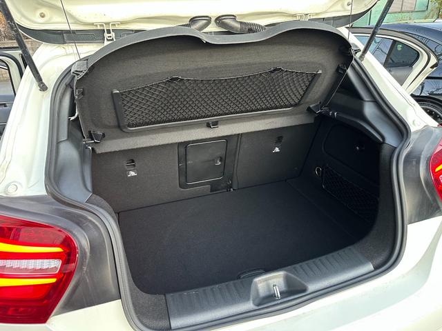 Ａクラス Ａ４５　４マチック　１年距離無制限保証／パノラマＳＲ／１８インチＡＷ／黒本革／レーダーセーフティー／シートヒーター／パドルシフト／パナメリカーナグリル／Ｂｌｕｅｔｏｏｔｈ／バックカメラ／ディストロニック／レッドキャリパー（55枚目）