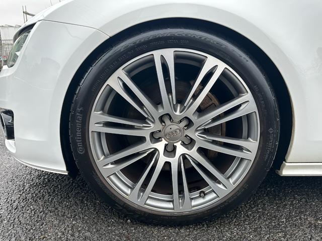 Ａ７スポーツバック ３．０ＴＦＳＩクワトロ　三眼ＬＥＤヘッドライト／ＡＣＣ／２０インチＡＷ／黒本革／パワーバックドア／アウディガード／４ゾーンＡＣエアコン／全席シートヒーター／バックカメラ／Ｂｌｕｅｔｏｏｔｈ／地デジ／コーナーセンサー（16枚目）