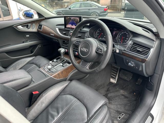 Ａ７スポーツバック ３．０ＴＦＳＩクワトロ　三眼ＬＥＤヘッドライト／ＡＣＣ／２０インチＡＷ／黒本革／パワーバックドア／アウディガード／４ゾーンＡＣエアコン／全席シートヒーター／バックカメラ／Ｂｌｕｅｔｏｏｔｈ／地デジ／コーナーセンサー（33枚目）