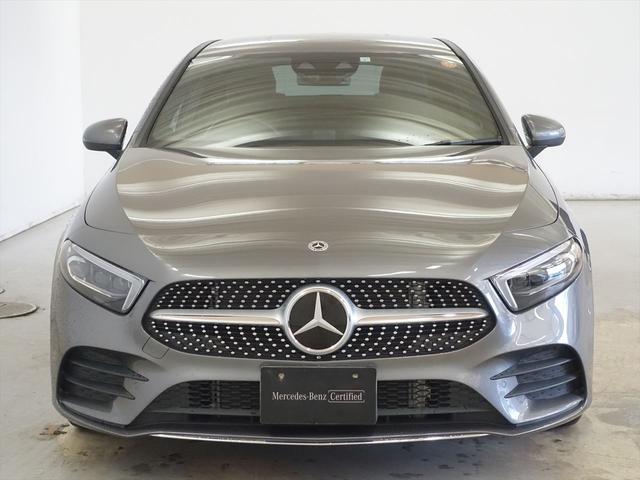 Ａクラスセダン Ａ１８０　セダン　ＡＭＧラインパッケージ　ナビゲーションパッケージ　Ｂｌｕｅｔｏｏｔｈ接続　ＥＴＣ　ＬＥＤヘッドライト　ＴＶ　アイドリングストップ　クルーズコントロール　コネクテッド機能　シートヒーター　トランクスルー（2枚目）