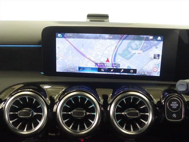 Ａクラスセダン Ａ１８０　セダン　ＡＭＧラインパッケージ　ナビゲーションパッケージ　Ｂｌｕｅｔｏｏｔｈ接続　ＥＴＣ　ＬＥＤヘッドライト　ＴＶ　アイドリングストップ　クルーズコントロール　コネクテッド機能　シートヒーター　トランクスルー（10枚目）