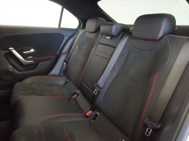 Ａクラスセダン Ａ１８０　セダン　ＡＭＧラインパッケージ　ナビゲーションパッケージ　Ｂｌｕｅｔｏｏｔｈ接続　ＥＴＣ　ＬＥＤヘッドライト　ＴＶ　アイドリングストップ　クルーズコントロール　コネクテッド機能　シートヒーター　トランクスルー（22枚目）