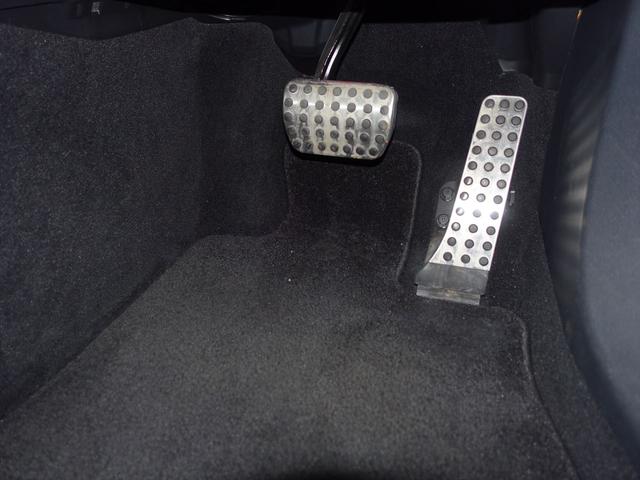 ＧＬＣ ＧＬＣ３００　４ＭＡＴＩＣ　ＡＭＧライン　Ｂｌｕｅｔｏｏｔｈ接続　ＥＴＣ　ＬＥＤヘッドライト　ＴＶ　アイドリングストップ　クルーズコントロール　コネクテッド機能　サイドカメラ　シートヒーター　トランクスルー　ナビ　バックモニター　パワーシート（27枚目）