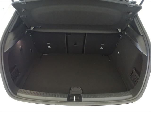 Ａクラス Ａ１８０　スタイル　ＡＭＧライン　ナビゲーションパッケージ　Ｂｌｕｅｔｏｏｔｈ接続　ＥＴＣ　ＬＥＤヘッドライト　ＴＶ　アイドリングストップ　クルーズコントロール　コネクテッド機能　シートヒーター　トランクスルー　ナビ　バックモニター（24枚目）