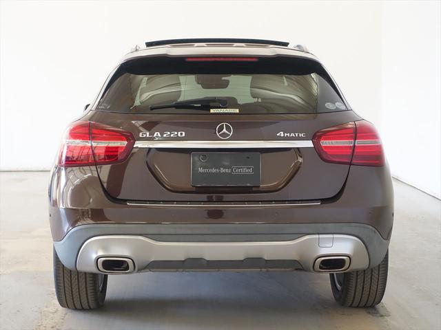 GLAクラス GLA220 4MATIC レーダーセーフティパッケージ プレミアムパッケージ Bluetooth接続 CD DVD再生 ETC LEDヘッドライト TV アイドリングストップ クルーズコントロール サンルーフ・ガラスルーフ(3枚目)
