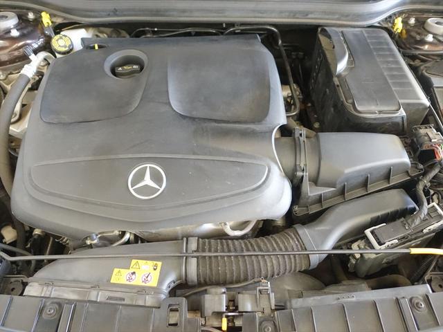 GLAクラス GLA220 4MATIC レーダーセーフティパッケージ プレミアムパッケージ Bluetooth接続 CD DVD再生 ETC LEDヘッドライト TV アイドリングストップ クルーズコントロール サンルーフ・ガラスルーフ(9枚目)