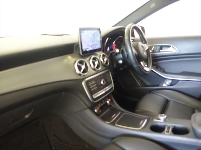 GLAクラス GLA220 4MATIC レーダーセーフティパッケージ プレミアムパッケージ Bluetooth接続 CD DVD再生 ETC LEDヘッドライト TV アイドリングストップ クルーズコントロール サンルーフ・ガラスルーフ(19枚目)