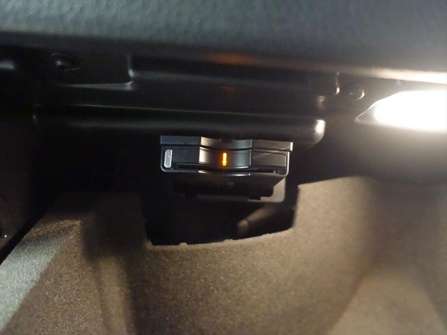 GLAクラス GLA220 4MATIC レーダーセーフティパッケージ プレミアムパッケージ Bluetooth接続 CD DVD再生 ETC LEDヘッドライト TV アイドリングストップ クルーズコントロール サンルーフ・ガラスルーフ(21枚目)