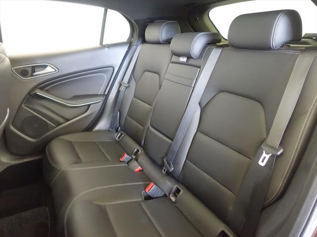 GLAクラス GLA220 4MATIC レーダーセーフティパッケージ プレミアムパッケージ Bluetooth接続 CD DVD再生 ETC LEDヘッドライト TV アイドリングストップ クルーズコントロール サンルーフ・ガラスルーフ(23枚目)