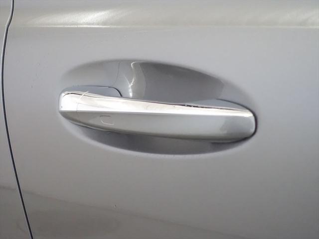 ＧＬＢ ＧＬＢ２００　ｄ　４ＭＡＴＩＣ　レザーエクスクルーシブパッケージ　３列シート　Ｂｌｕｅｔｏｏｔｈ接続　ＥＴＣ　ＬＥＤヘッドライト　ＴＶ　アイドリングストップ　クルーズコントロール　コネクテッド機能　サイドカメラ（28枚目）