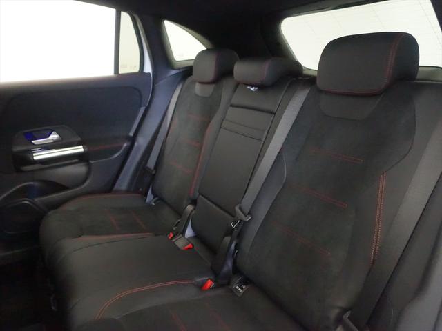 GLAクラス GLA200 d 4MATIC AMGラインパッケージ Bluetooth接続 ETC LEDヘッドライト TV アイドリングストップ クルーズコントロール コネクテッド機能 サイドカメラ シートヒーター トランクスルー ナビ バックモニター パワーシート(22枚目)