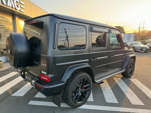 Ｇ６３　Ｇ　ｍａｎｕｆａｋｔｕｒプログラムプラス　インテリアパッケージ　可変マフラー　シートベンチレーター＆マッサージ　マットブラックペイント２１インチＡＭＧホイール　ボディ同色スペアタイヤリング(4枚目)