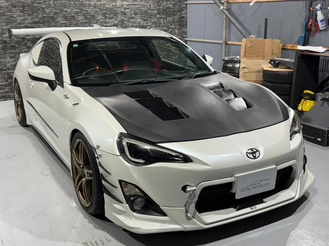 ８６ ＧＴ　全国１年保証／６ＭＴ／ＴＲＤエアロ／ＡＤＶＡＮ１８インチ／パンデムＧＴウィング／柿本改マフラー／車高調／社外ボンネット／社外ステアリング／社外テール／ＳＤナビ／Ｂｌｕｅｔｏｏｔｈ／バックカメラ／ＥＴＣ（15枚目）