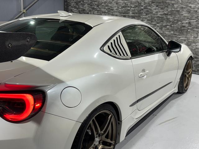 ８６ ＧＴ　全国１年保証／６ＭＴ／ＴＲＤエアロ／ＡＤＶＡＮ１８インチ／パンデムＧＴウィング／柿本改マフラー／車高調／社外ボンネット／社外ステアリング／社外テール／ＳＤナビ／Ｂｌｕｅｔｏｏｔｈ／バックカメラ／ＥＴＣ（21枚目）