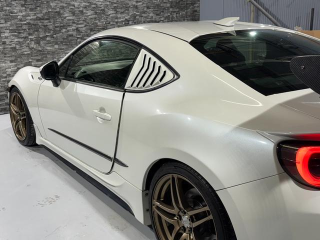 ８６ ＧＴ　全国１年保証／６ＭＴ／ＴＲＤエアロ／ＡＤＶＡＮ１８インチ／パンデムＧＴウィング／柿本改マフラー／車高調／社外ボンネット／社外ステアリング／社外テール／ＳＤナビ／Ｂｌｕｅｔｏｏｔｈ／バックカメラ／ＥＴＣ（23枚目）