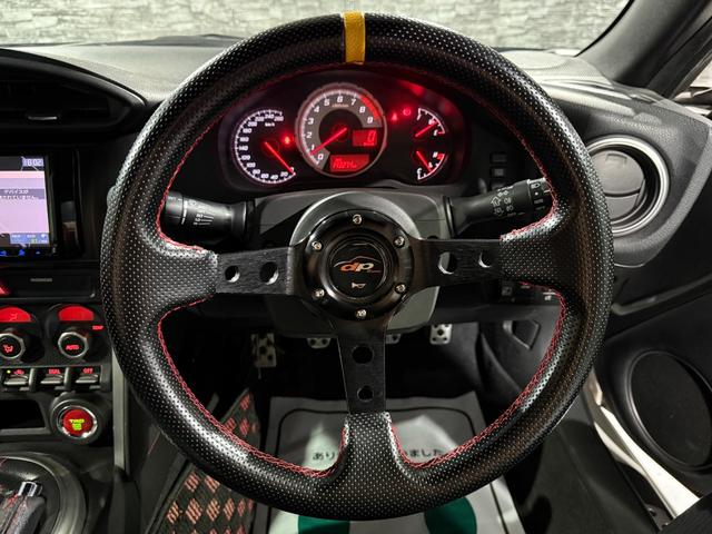 ８６ ＧＴ　全国１年保証／６ＭＴ／ＴＲＤエアロ／ＡＤＶＡＮ１８インチ／パンデムＧＴウィング／柿本改マフラー／車高調／社外ボンネット／社外ステアリング／社外テール／ＳＤナビ／Ｂｌｕｅｔｏｏｔｈ／バックカメラ／ＥＴＣ（29枚目）