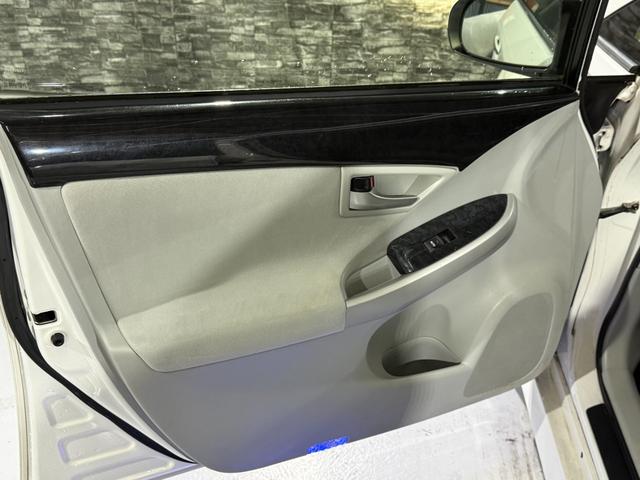 プリウス Gツーリングセレクション 全国1年保証/後期型/モデリスタエアロ/レアマイスター18インチアルミ/LEDヘッドライト/黒革調カバー/パワーシート/8インチHDDナビ/Bluetooth/フルセグ/バックカメラ/クルコン/ETC(56枚目)