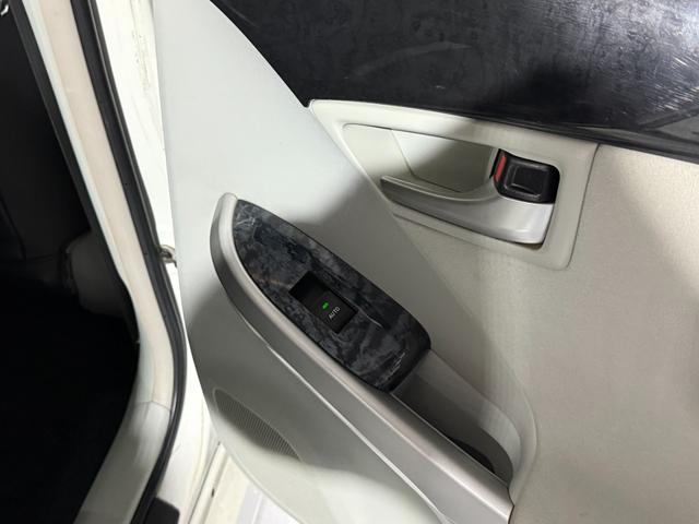 プリウス Gツーリングセレクション 全国1年保証/後期型/モデリスタエアロ/レアマイスター18インチアルミ/LEDヘッドライト/黒革調カバー/パワーシート/8インチHDDナビ/Bluetooth/フルセグ/バックカメラ/クルコン/ETC(61枚目)