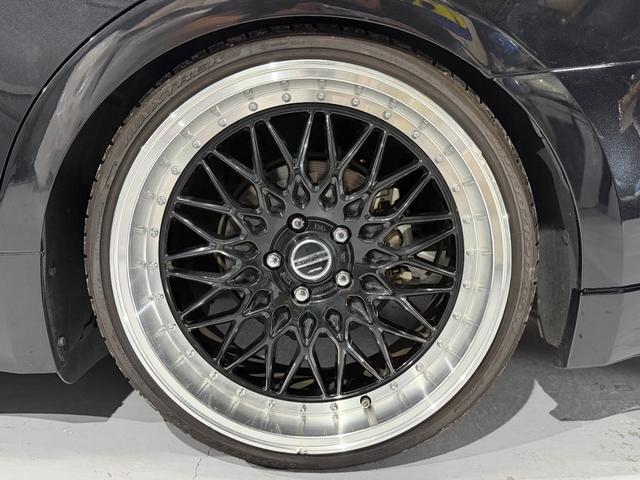 クラウンハイブリッド アスリートS 全国1年保証/後期型/AIMGAINエアロ/AME20インチAW/TEIN車高調/LEDライト/コンビハンドル/黒革調シートカバー/シートヒーター/Bluetooth/バックカメラ/レーダークルーズ(27枚目)