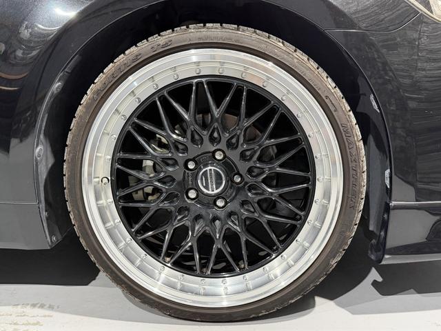 クラウンハイブリッド アスリートS 全国1年保証/後期型/AIMGAINエアロ/AME20インチAW/TEIN車高調/LEDライト/コンビハンドル/黒革調シートカバー/シートヒーター/Bluetooth/バックカメラ/レーダークルーズ(29枚目)