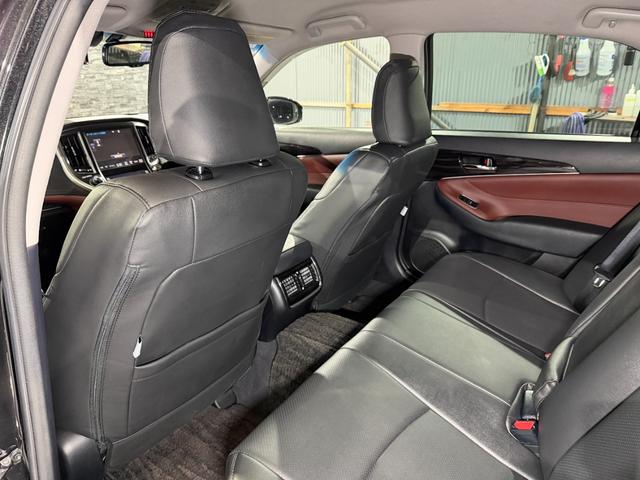 クラウンハイブリッド アスリートS 全国1年保証/後期型/AIMGAINエアロ/AME20インチAW/TEIN車高調/LEDライト/コンビハンドル/黒革調シートカバー/シートヒーター/Bluetooth/バックカメラ/レーダークルーズ(44枚目)