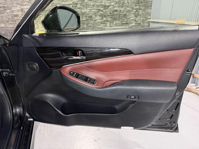 クラウンハイブリッド アスリートS 全国1年保証/後期型/AIMGAINエアロ/AME20インチAW/TEIN車高調/LEDライト/コンビハンドル/黒革調シートカバー/シートヒーター/Bluetooth/バックカメラ/レーダークルーズ(48枚目)