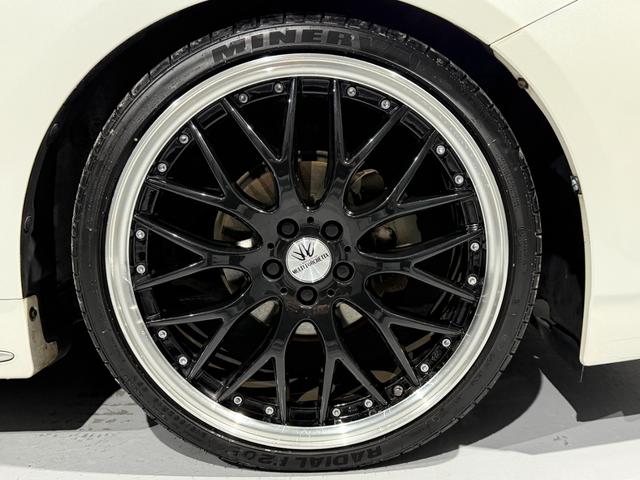 ロクサーニ１９インチアルミホイール装着！