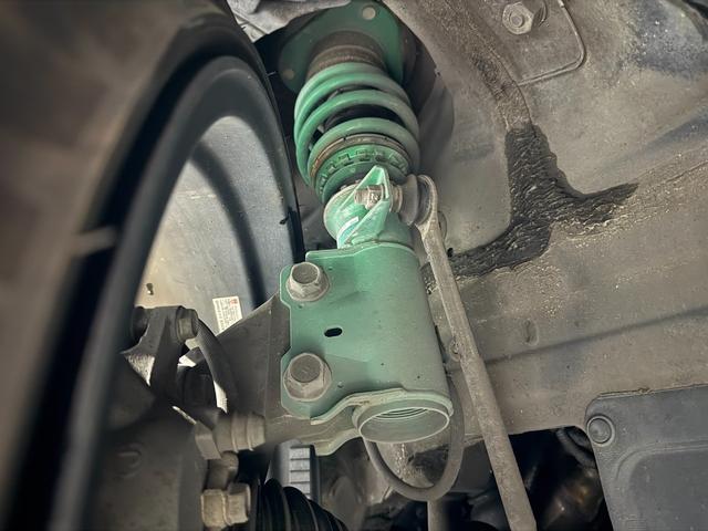 ＴＥＩＮ製車高調にてローダウン！