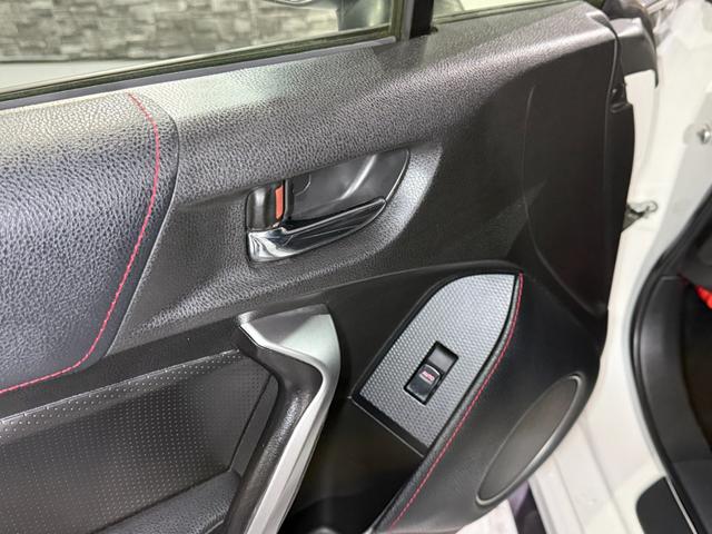 ８６ ＧＴリミテッド　全国１年走行無制限保証／フルエアロ／リアスポイラー／ＥＸＰＲＥＭＥ　チタンマフラー／１７インチアルミ／ハーフレザー／シートヒーター／ディスプレイオーディオ／Ｂｌｕｅｔｏｏｔｈ／バックカメラ／ＥＴＣ／（49枚目）