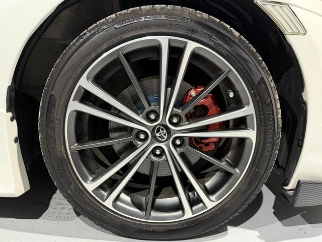 ８６ ＧＴリミテッド　全国１年走行無制限保証／フルエアロ／リアスポイラー／ＥＸＰＲＥＭＥ　チタンマフラー／１７インチアルミ／ハーフレザー／シートヒーター／ディスプレイオーディオ／Ｂｌｕｅｔｏｏｔｈ／バックカメラ／ＥＴＣ／（51枚目）
