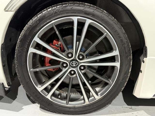 ８６ ＧＴリミテッド　全国１年走行無制限保証／フルエアロ／リアスポイラー／ＥＸＰＲＥＭＥ　チタンマフラー／１７インチアルミ／ハーフレザー／シートヒーター／ディスプレイオーディオ／Ｂｌｕｅｔｏｏｔｈ／バックカメラ／ＥＴＣ／（52枚目）