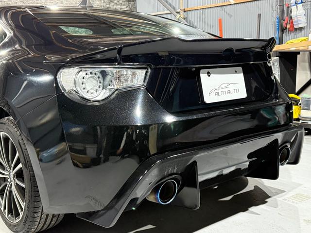 86 GT 全国1年保証/フルエアロ/柿本改マフラー/リアスポイラー/17インチAW/パドルシフト/純正HDDナビ/Bluetooth/フルセグ/バックカメラ/前後ドラレコ(8枚目)