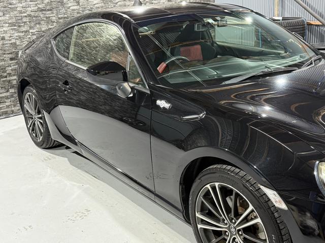 86 GT 全国1年保証/フルエアロ/柿本改マフラー/リアスポイラー/17インチAW/パドルシフト/純正HDDナビ/Bluetooth/フルセグ/バックカメラ/前後ドラレコ(16枚目)