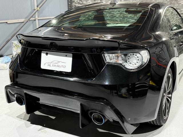86 GT 全国1年保証/フルエアロ/柿本改マフラー/リアスポイラー/17インチAW/パドルシフト/純正HDDナビ/Bluetooth/フルセグ/バックカメラ/前後ドラレコ(18枚目)