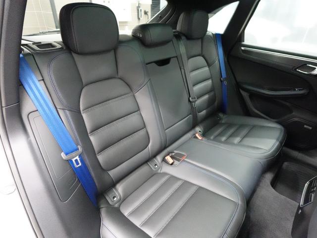 マカン マカンGTS スポーツクロノ スポーツエグゾースト エアサス PTV+ パノラマルーフ ブラックレザー シートベンチレーション&ヒーター ヒーター付きステアリング 18Way電動シート レーンキーピングアシスト(15枚目)