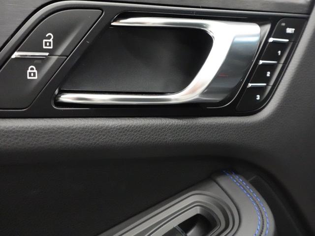 マカン マカンGTS スポーツクロノ スポーツエグゾースト エアサス PTV+ パノラマルーフ ブラックレザー シートベンチレーション&ヒーター ヒーター付きステアリング 18Way電動シート レーンキーピングアシスト(21枚目)