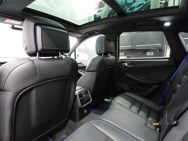 マカン マカンGTS スポーツクロノ スポーツエグゾースト エアサス PTV+ パノラマルーフ ブラックレザー シートベンチレーション&ヒーター ヒーター付きステアリング 18Way電動シート レーンキーピングアシスト(22枚目)