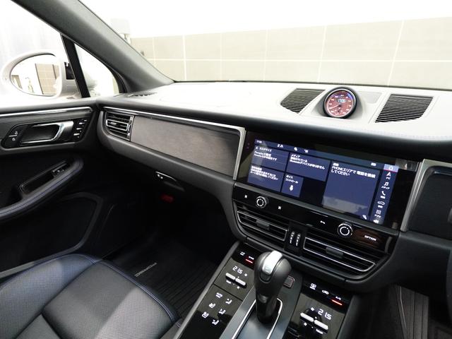 マカン マカンGTS スポーツクロノ スポーツエグゾースト エアサス PTV+ パノラマルーフ ブラックレザー シートベンチレーション&ヒーター ヒーター付きステアリング 18Way電動シート レーンキーピングアシスト(24枚目)