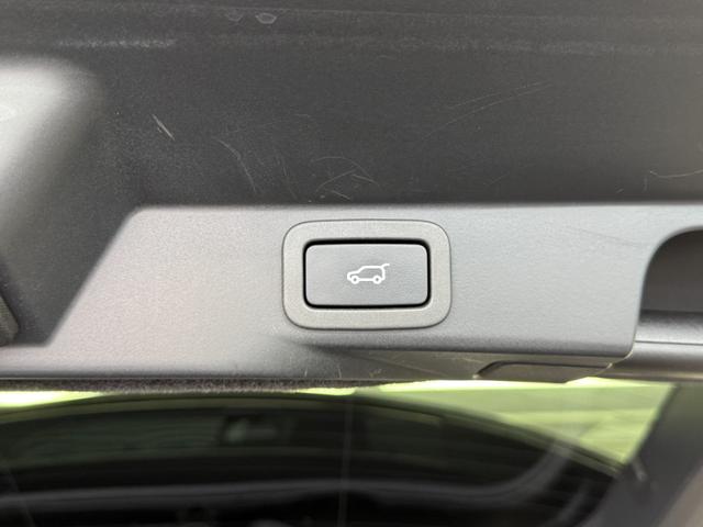 LAND ROVER RANGE ROVER SPORT SVR