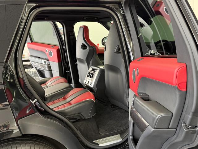 LAND ROVER RANGE ROVER SPORT SVR