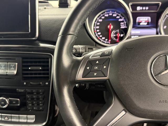 Ｇクラス Ｇ３５０ｄ　ラグジュアリーＰＫＧ　後期型　ＳＲ　黒革　全席シートヒーター　純ＨＤＤナビ　地デジ　ｈａｒｍａｎ／ｋａｒｄｏｎサウンド　バックカメラ　パークトロニックセンサー　ディストロニックプラス＆ブラインドスポット　ＡＭＧ２０インチＡＷ　禁煙（28枚目）