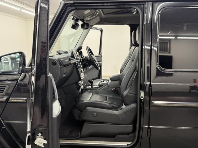 Ｇクラス Ｇ３５０ｄ　ラグジュアリーＰＫＧ　後期型　ＳＲ　黒革　全席シートヒーター　純ＨＤＤナビ　地デジ　ｈａｒｍａｎ／ｋａｒｄｏｎサウンド　バックカメラ　パークトロニックセンサー　ディストロニックプラス＆ブラインドスポット　ＡＭＧ２０インチＡＷ　禁煙（33枚目）